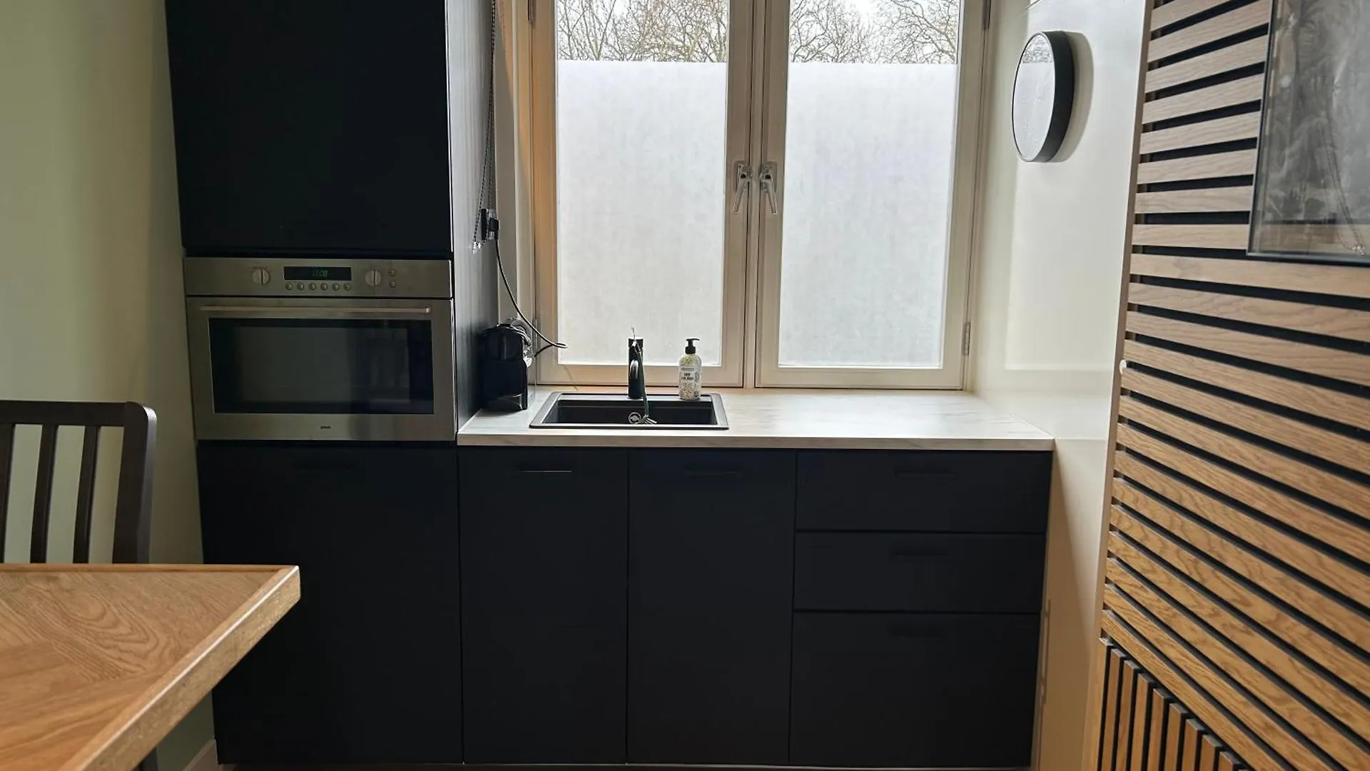 Bnb De Leeuw Badhoevedorp