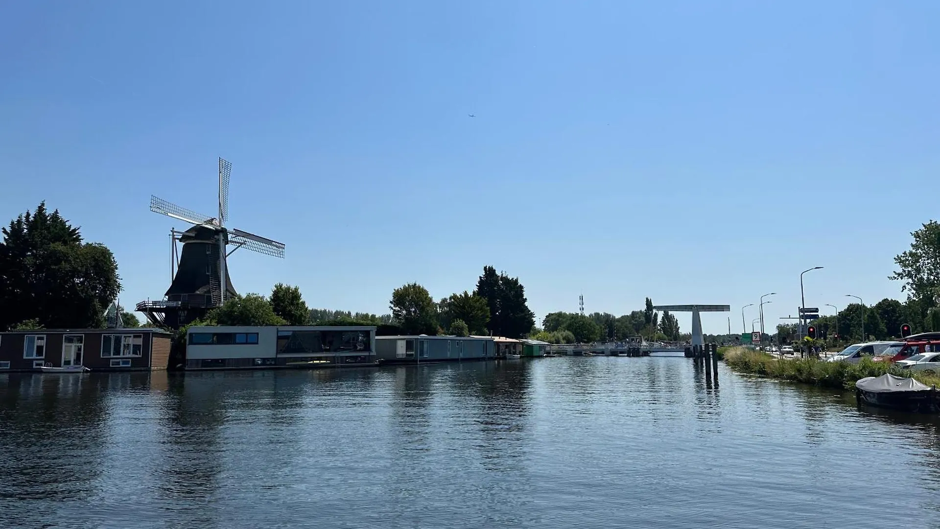 Bnb De Leeuw Badhoevedorp Apartment